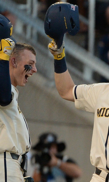 Jimmy Kerr, Tommy Henry lead Michigan to 7-4 win over Vanderbilt in CWS